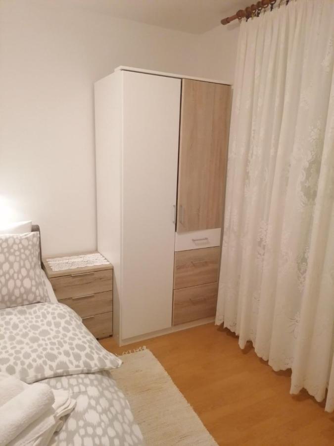 Apartments Cubranic Башка Екстер'єр фото