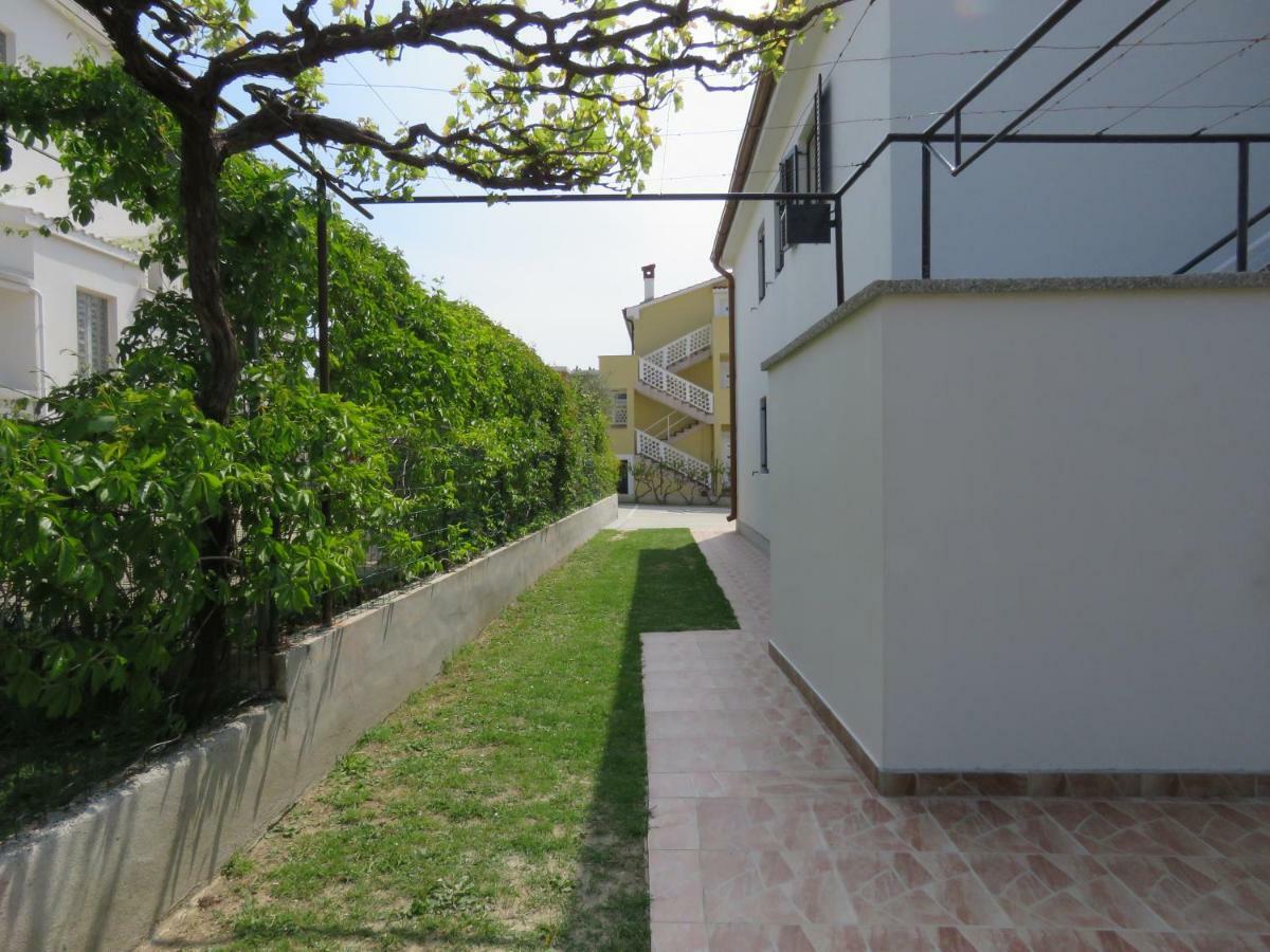 Apartments Cubranic Башка Екстер'єр фото